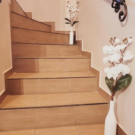 Rozsalugas Vendeghaz