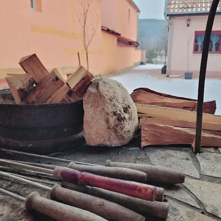 Pensiune Rozsalugas Vendeghaz 3*