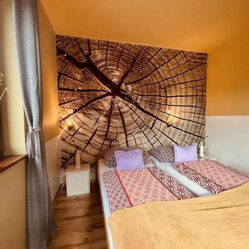 Rozsalugas Vendeghaz Guest house