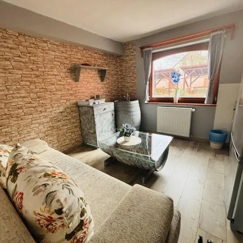 Rozsalugas Vendeghaz Guest house 3*